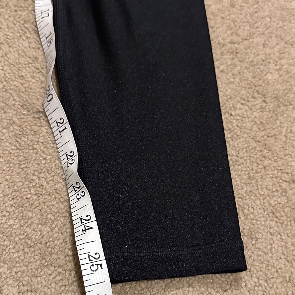 Athleta Elation Sheen Legging in Black - Picture 6 of 6